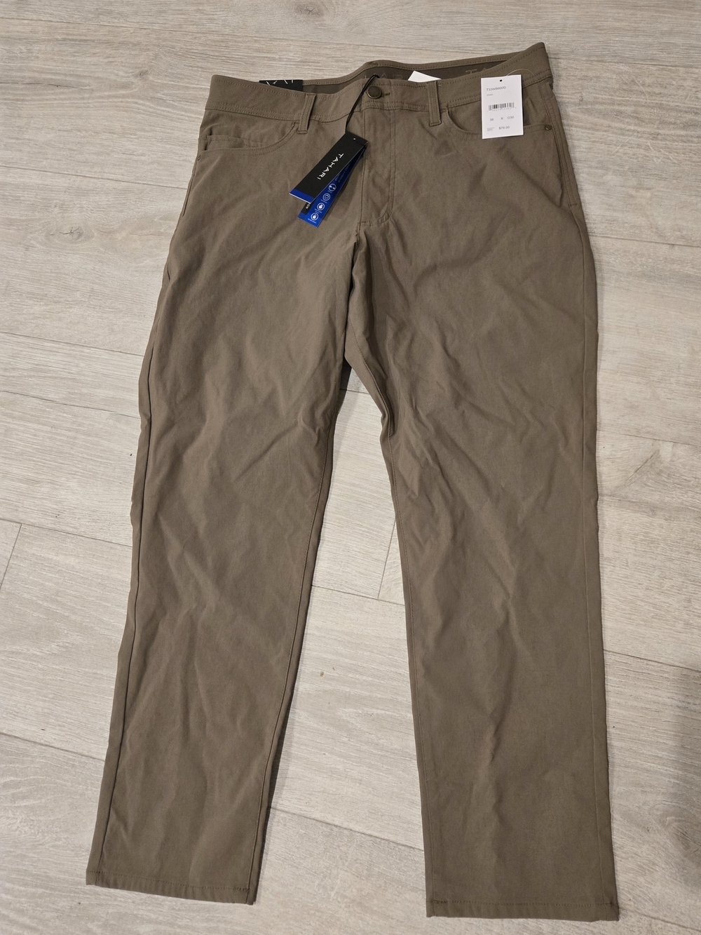 Tahari Men's Khaki Straight-Leg Chinos